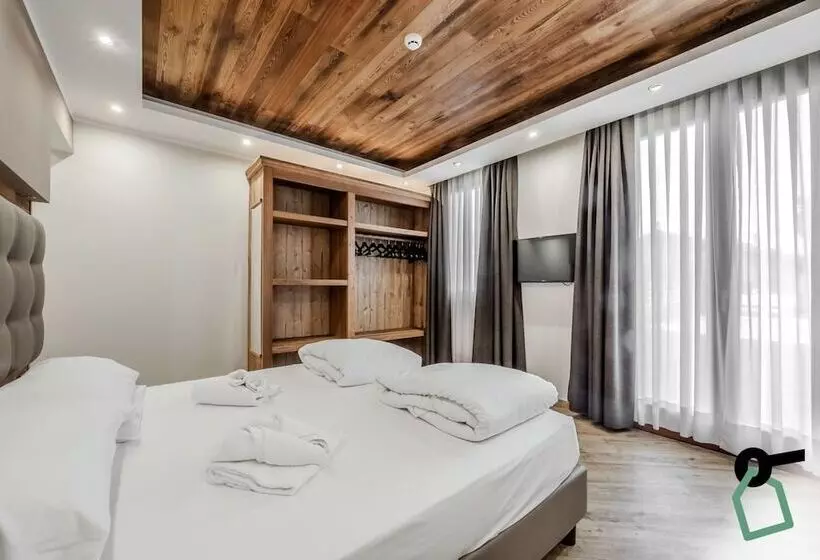 Hotelli Hotiday Room Collection   Sauze Assietta