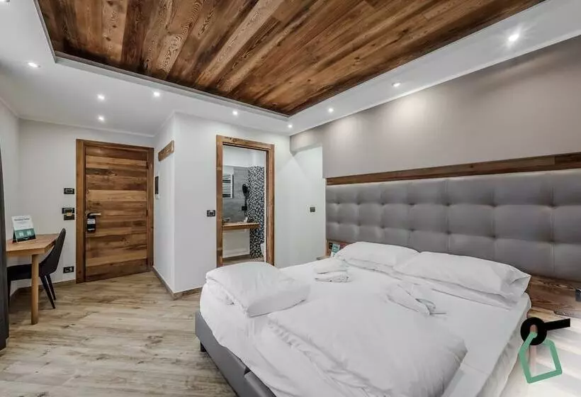 Hotelli Hotiday Room Collection   Sauze Assietta