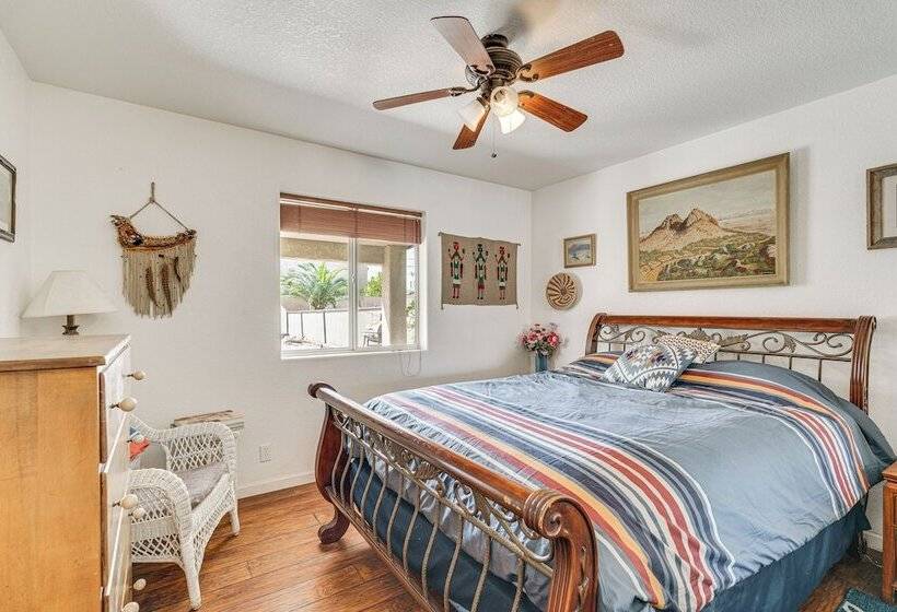 Lake Havasu Home W/ Hot Tub, Grill & Fire Pit!