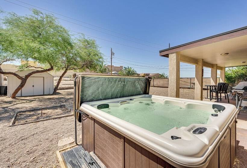 Lake Havasu Home W/ Hot Tub, Grill & Fire Pit!