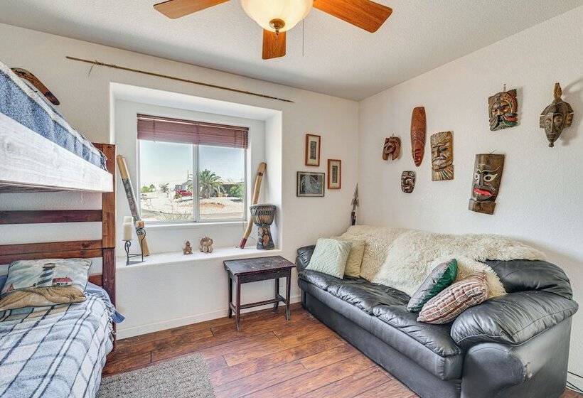 Lake Havasu Home W/ Hot Tub, Grill & Fire Pit!