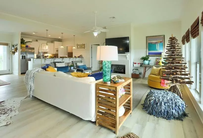 Modern Bolivar Beach House W/ Deck: Steps To Sand!