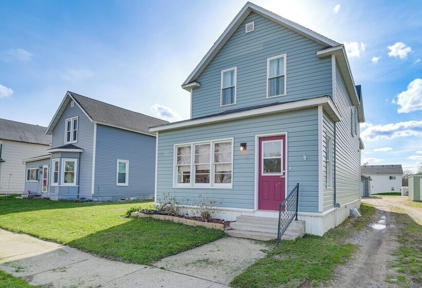 Modern Casselton Vacation Rental: 22 Mi To Fargo!