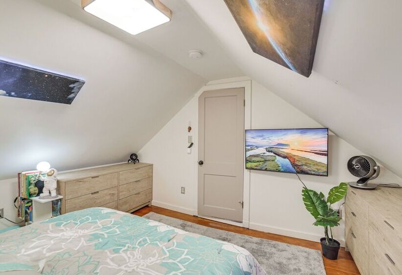 Modern Casselton Vacation Rental: 22 Mi To Fargo!