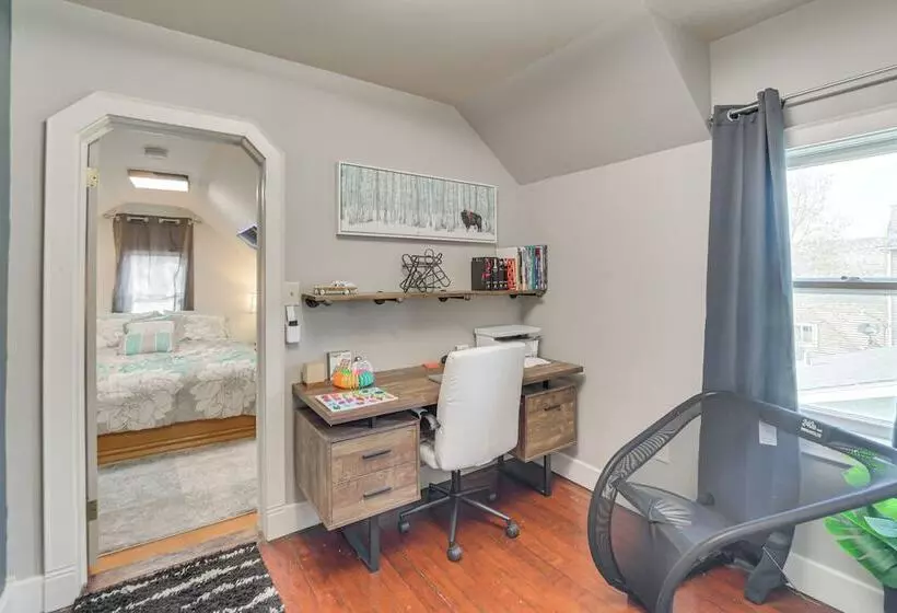 Modern Casselton Vacation Rental: 22 Mi To Fargo!