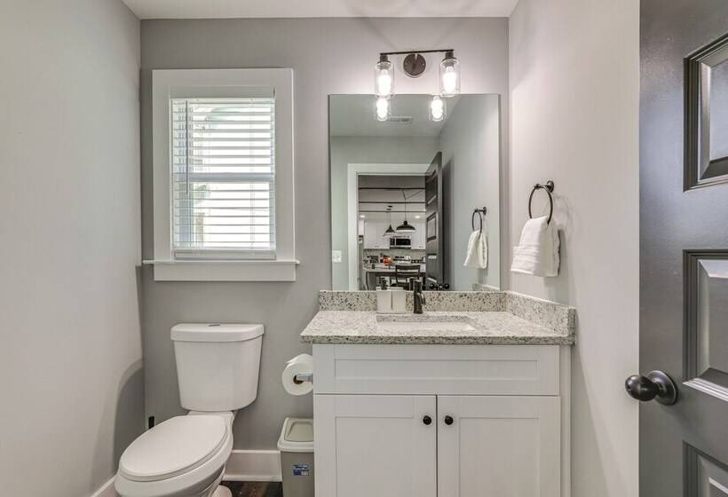 Modern Decatur Gem W/ Deck, 10 Mi To Atlanta