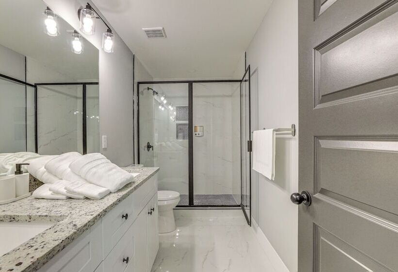 Modern Decatur Gem W/ Deck, 10 Mi To Atlanta