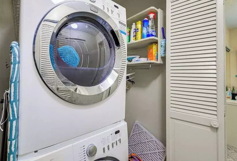 Morehead City Home ~ Walk To Beach Park!