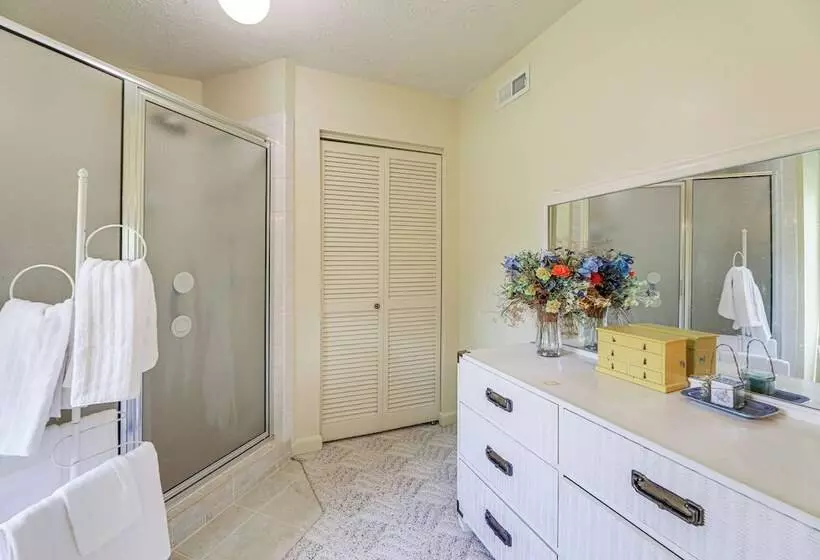 Morehead City Home ~ Walk To Beach Park!