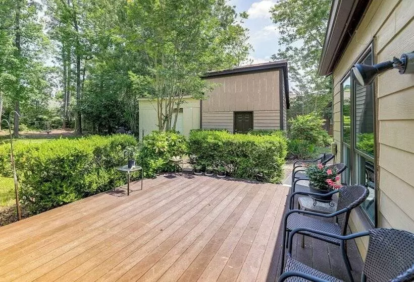 Morehead City Home ~ Walk To Beach Park!