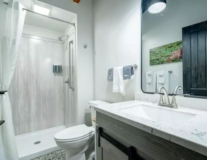 モーテル Hansen Inn And Cabins