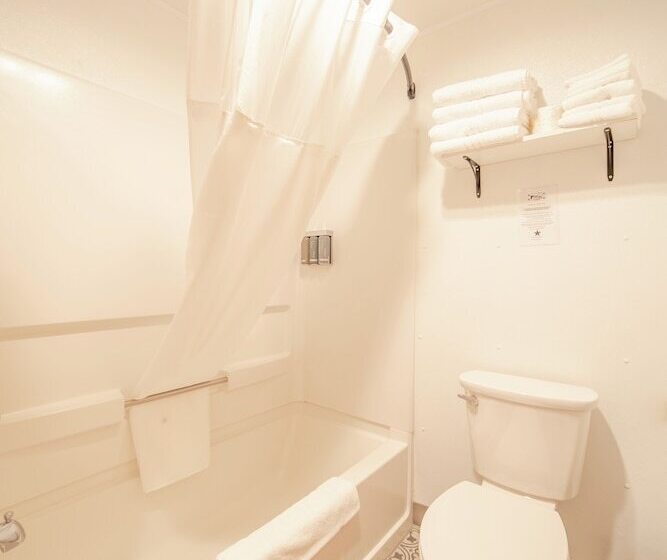 فندق على الطريق Hansen Inn And Cabins