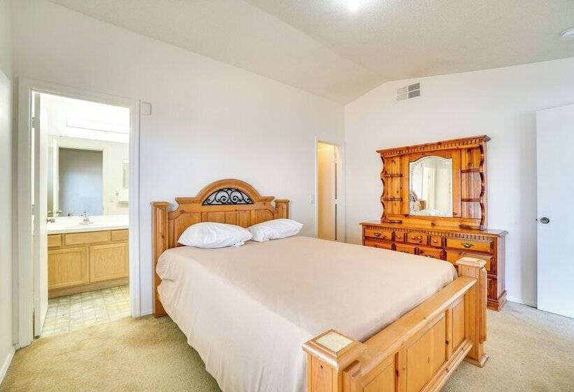 Close To Attraction: Home In Orlando