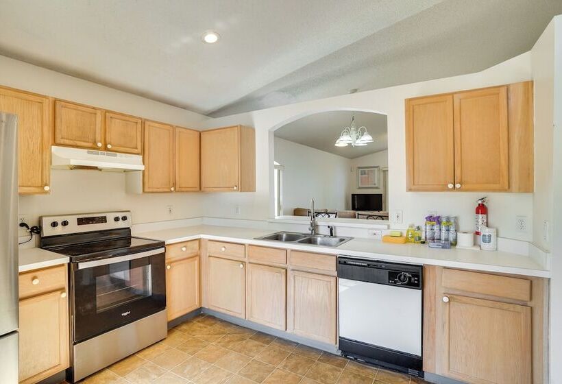 Close To Attraction: Home In Orlando