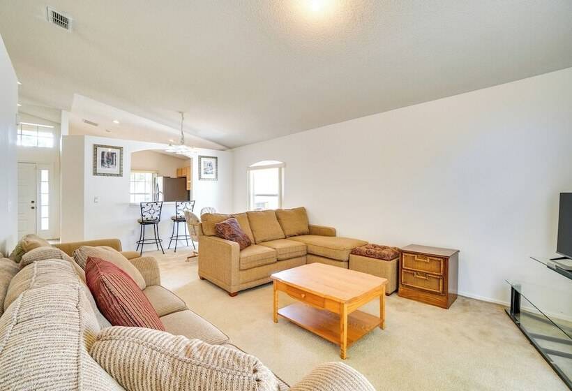 Close To Attraction: Home In Orlando