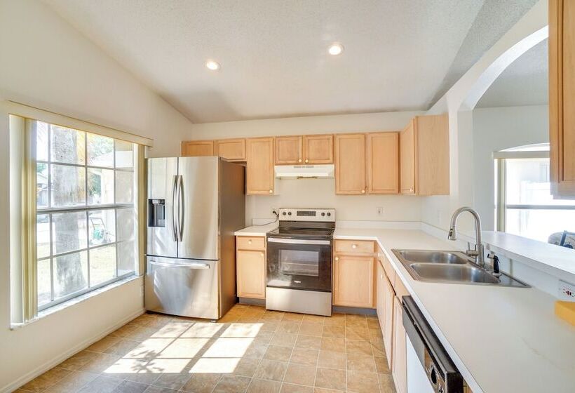 Close To Attraction: Home In Orlando