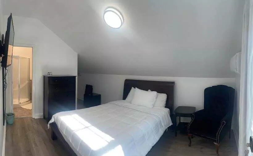 پانسیون Alecia B&b Two