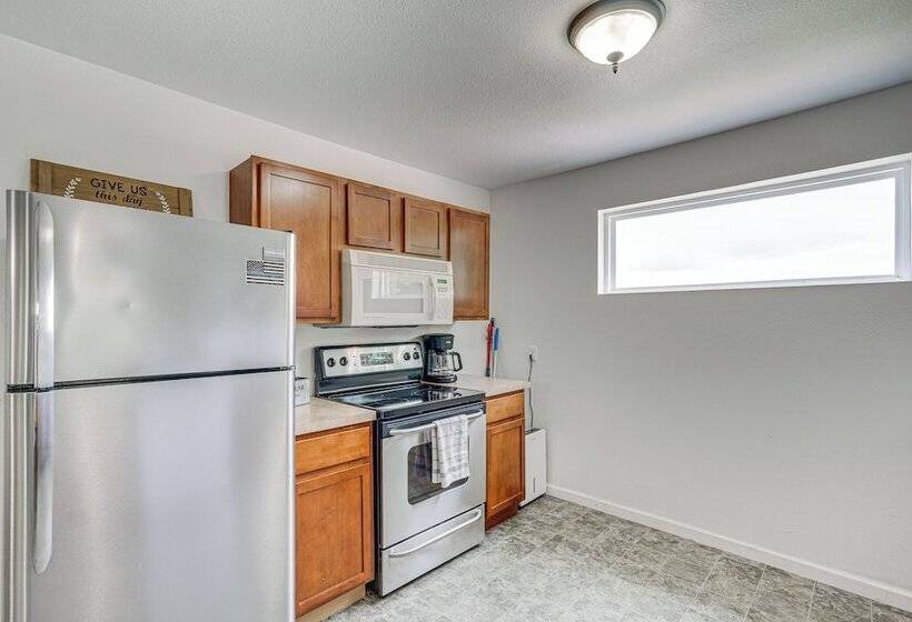 Fire Pit & Grill: Pet Friendly Lake Ozark Cabin!