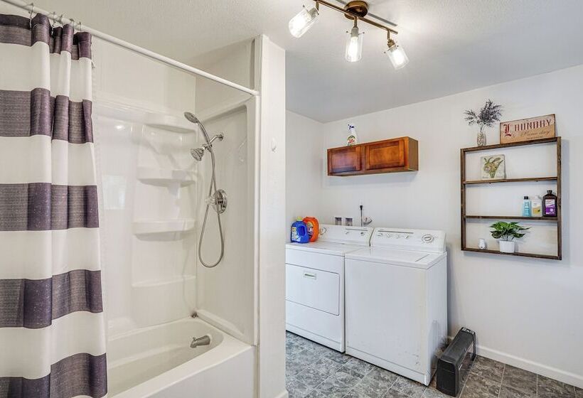 Fire Pit & Grill: Pet Friendly Lake Ozark Cabin!