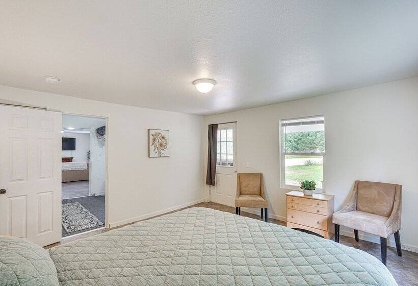 Fire Pit & Grill: Pet Friendly Lake Ozark Cabin!