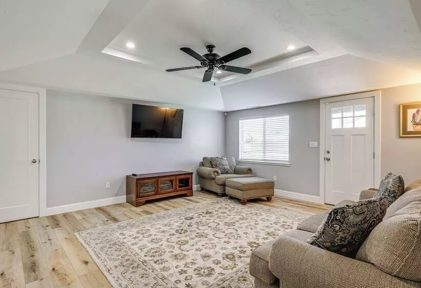 Quaint Hughson Vacation Rental, Walk To Downtown!