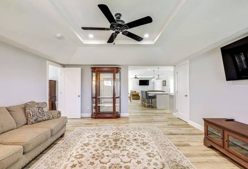 Quaint Hughson Vacation Rental, Walk To Downtown!