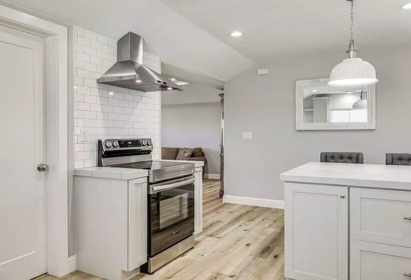 Quaint Hughson Vacation Rental, Walk To Downtown!