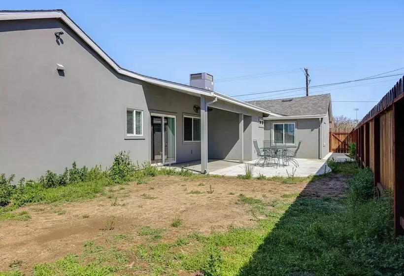 Quaint Hughson Vacation Rental, Walk To Downtown!