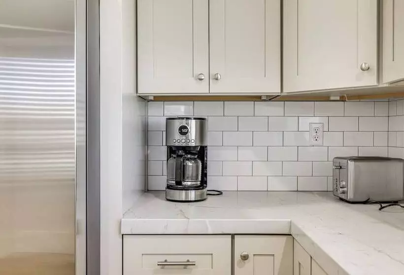 Quaint Hughson Vacation Rental, Walk To Downtown!