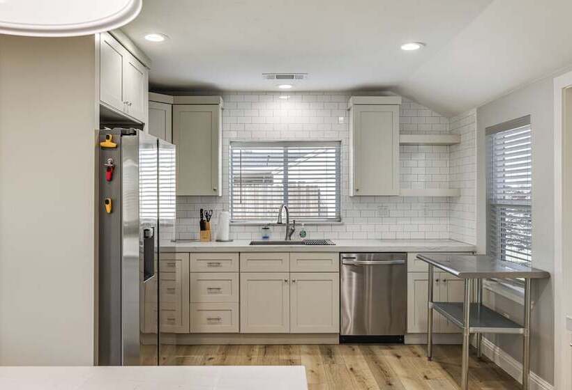 Quaint Hughson Vacation Rental, Walk To Downtown!