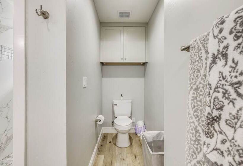 Quaint Hughson Vacation Rental, Walk To Downtown!