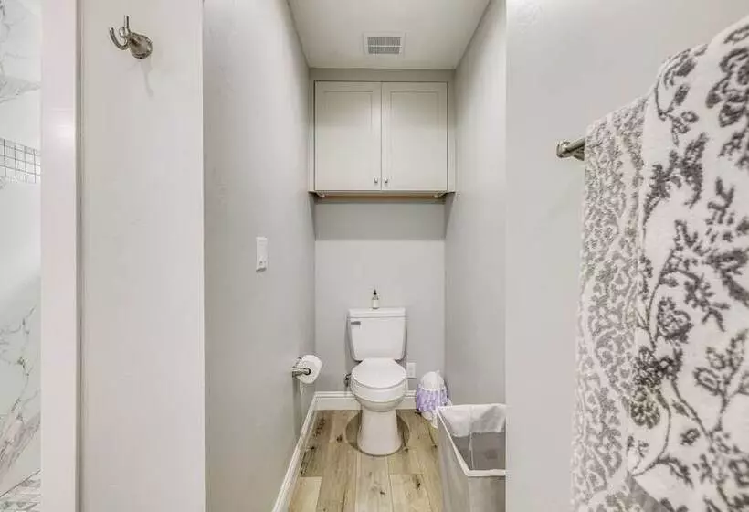 Quaint Hughson Vacation Rental, Walk To Downtown!