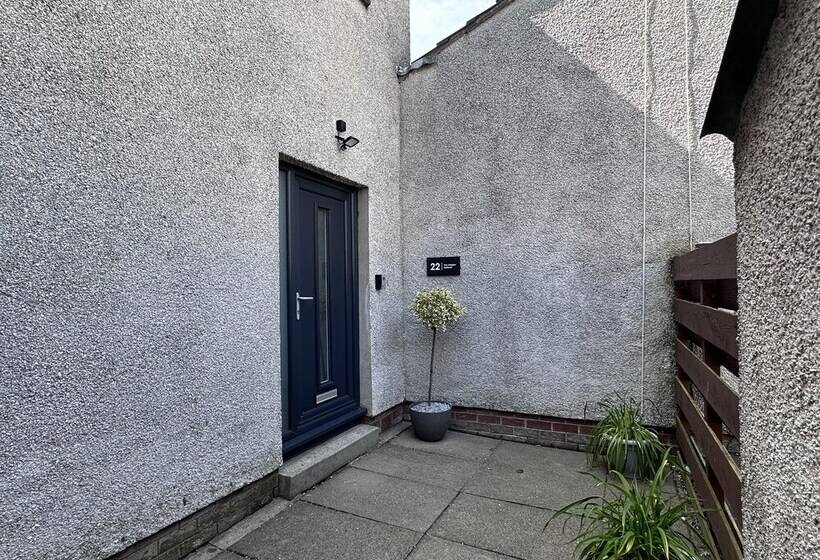 اقامتگاه Beautiful Hidden Hideout   Centre Of St Andrews