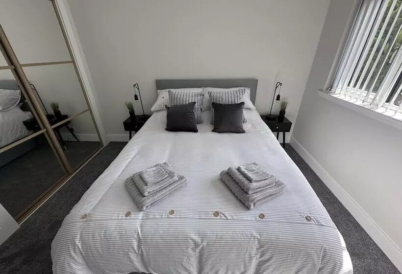 اقامتگاه Beautiful Hidden Hideout   Centre Of St Andrews