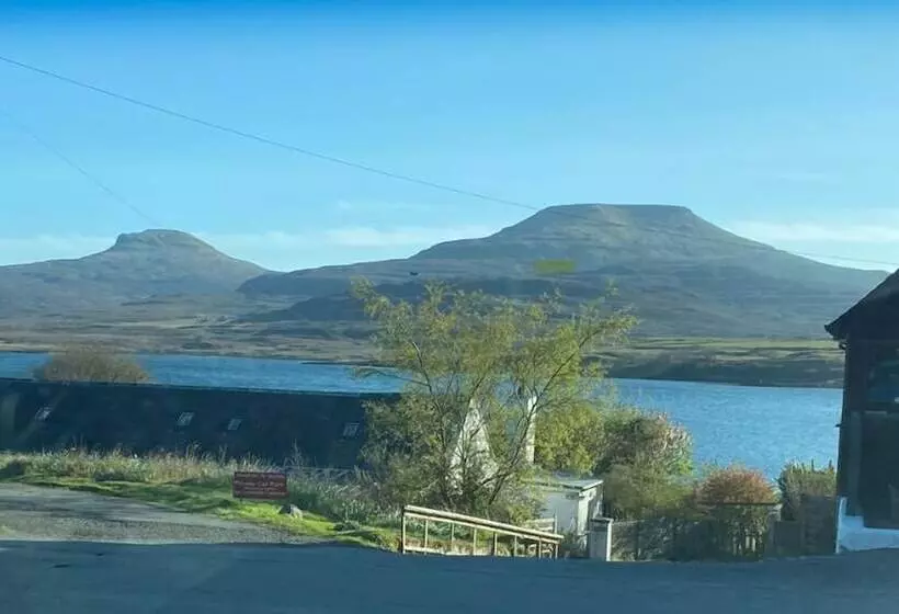 Residenssi Colbost/3bedcottage/woodburner/greatwalks