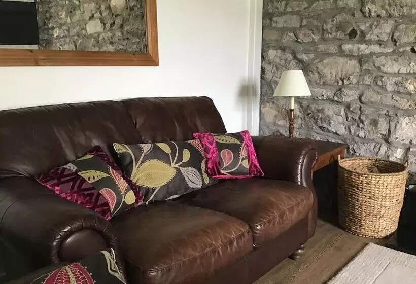 Residenssi Colbost/3bedcottage/woodburner/greatwalks