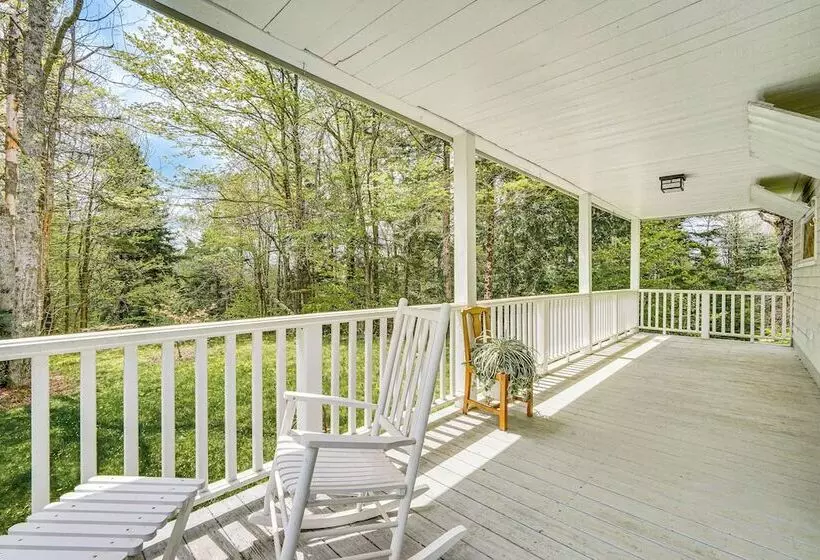 4 Mi To Lake Raponda! Secluded Family Cottage