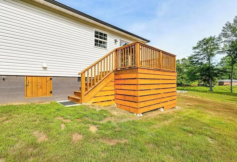 Secluded Guntersville Home Near Lake & Marinas!