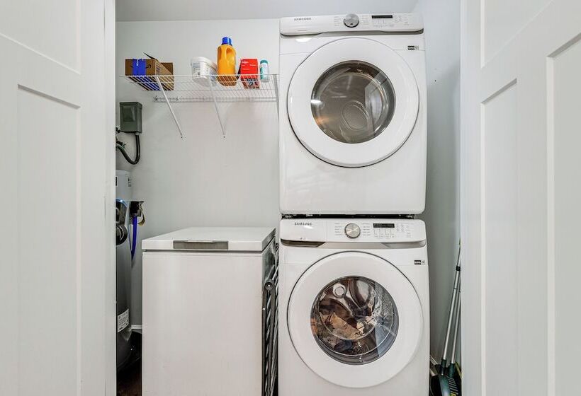 Secluded Guntersville Home Near Lake & Marinas!