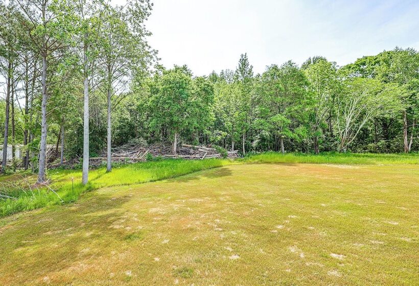 Secluded Guntersville Home Near Lake & Marinas!