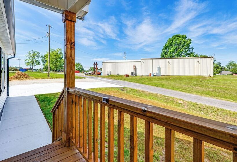 Secluded Guntersville Home Near Lake & Marinas!