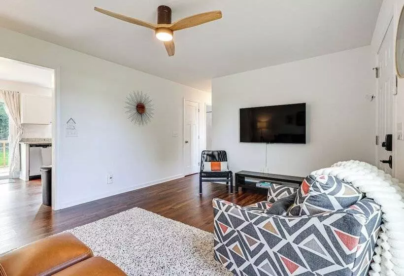 Secluded Guntersville Home Near Lake & Marinas!