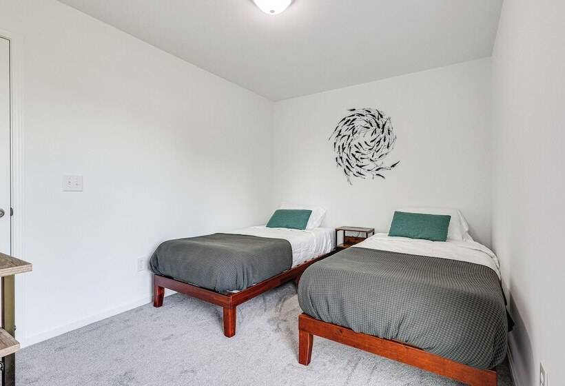 Secluded Guntersville Home Near Lake & Marinas!