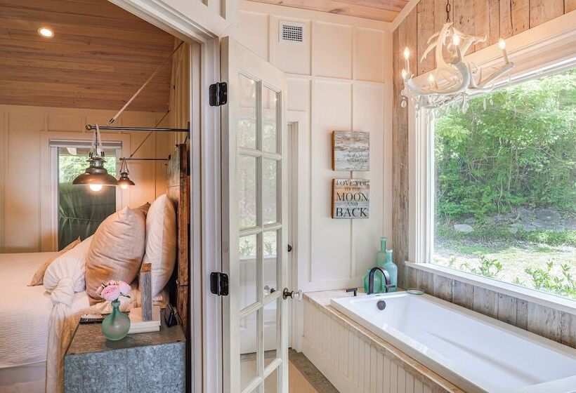 Silver Point Home ~ 1/2 Mi To Center Hill Lake!