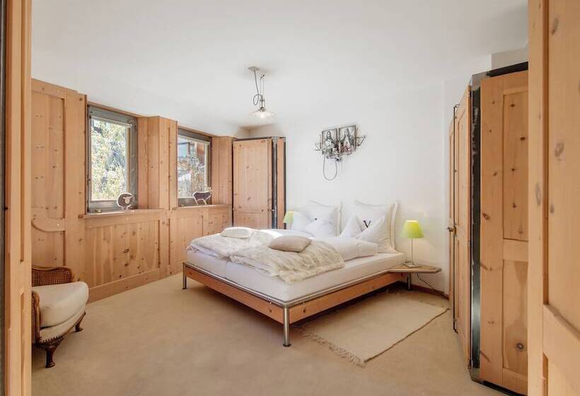 Backstage Hotel Serviced Apartments