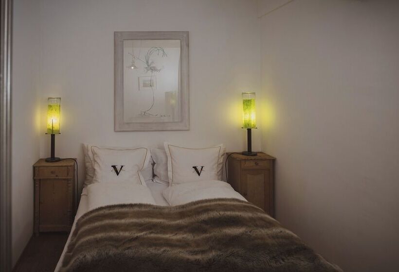 Backstage Hotel Serviced Apartments