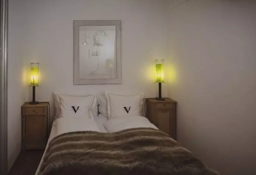 Backstage Hotel Serviced Apartments