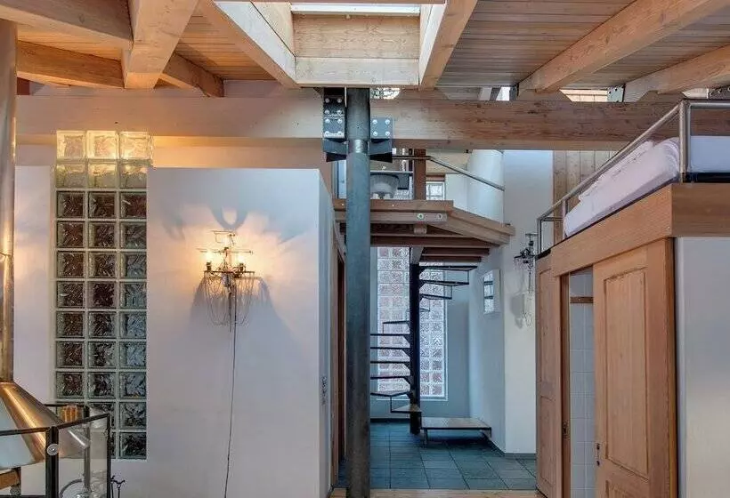 Backstage Hotel Serviced Apartments