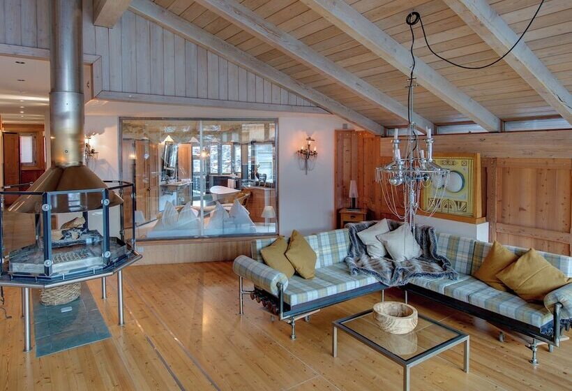 Backstage Hotel Serviced Apartments