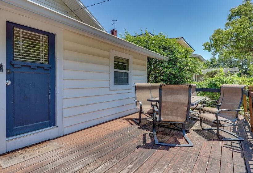 Beautiful Jacksonville Home: Walkable Location!